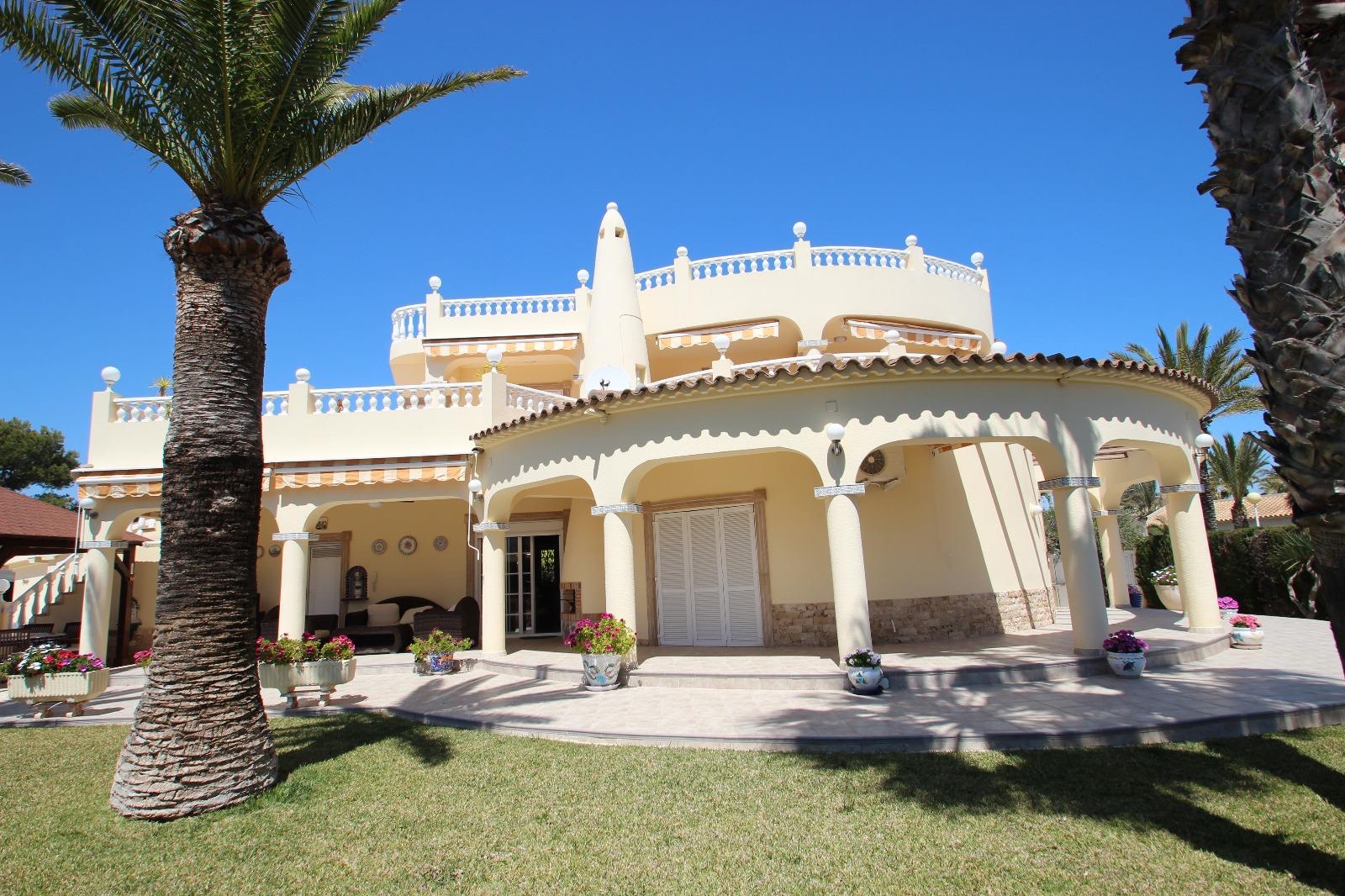 Detached Villa Torrevieja Costa Blanca South Spain