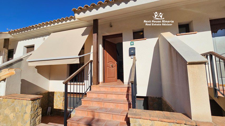 Rijwoning Lubrin Almería binnenland Spanje