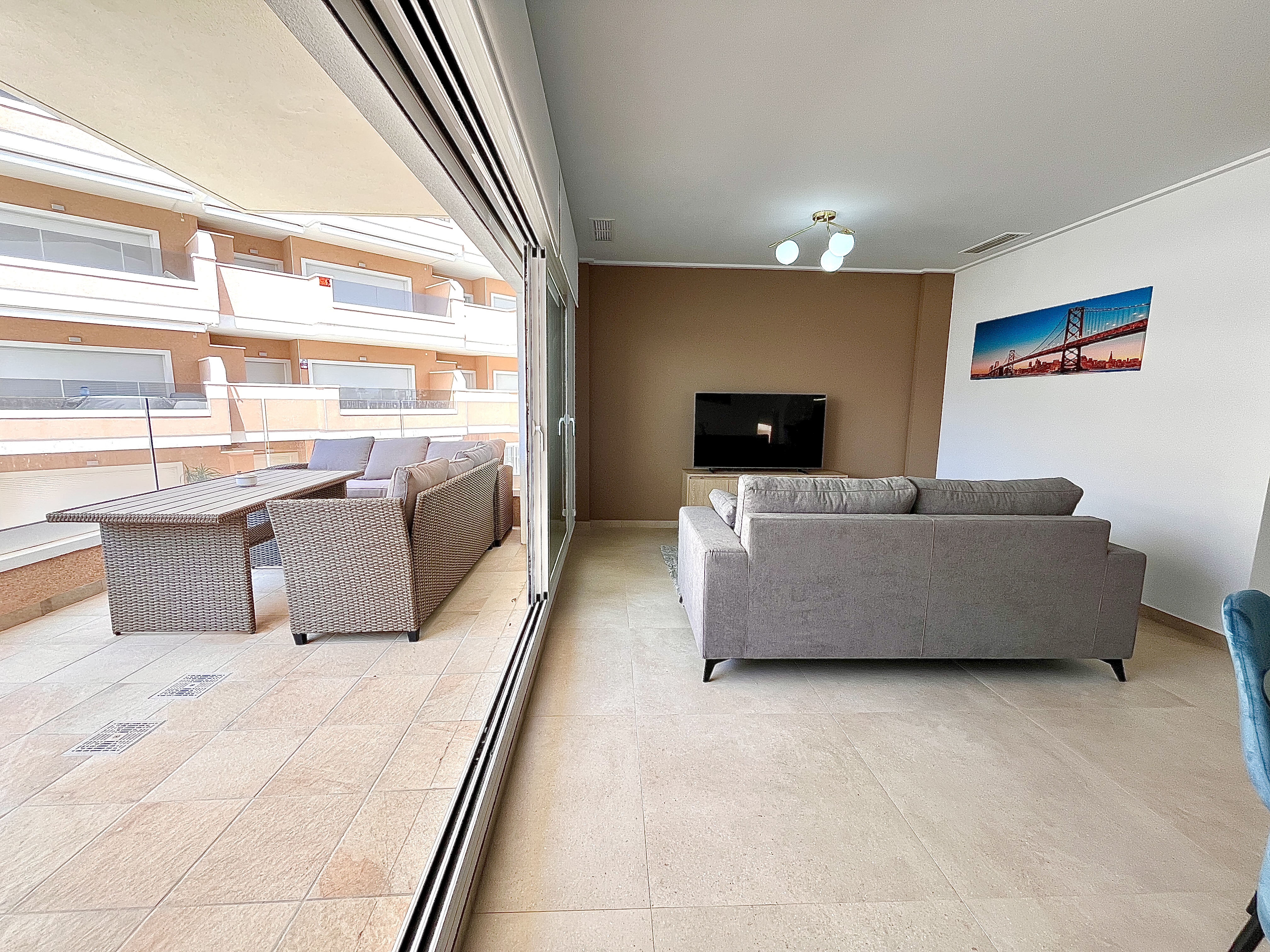 Apartment in Urbanizacion El Raso - Image 3