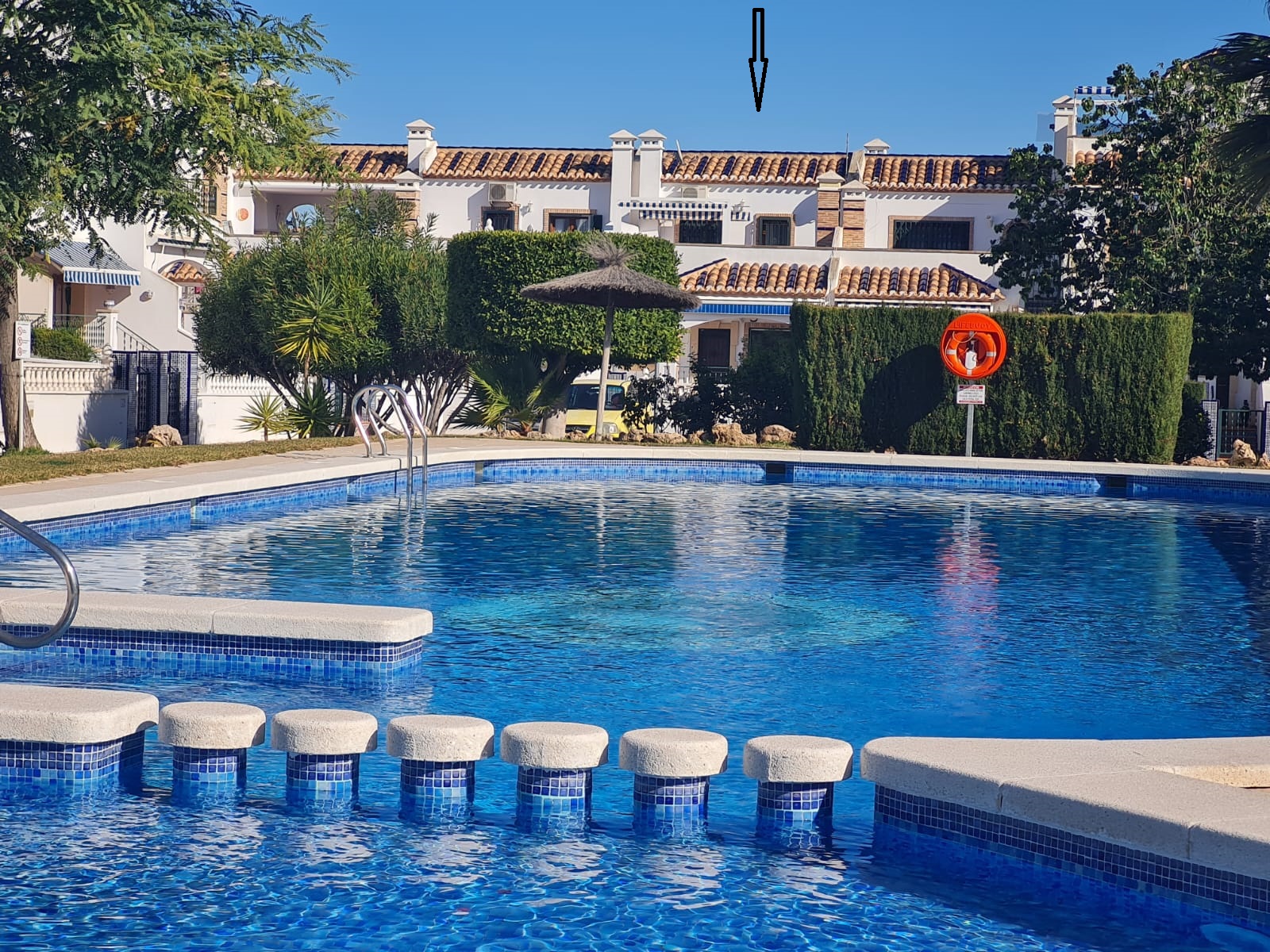 House in La Zenia - view 1