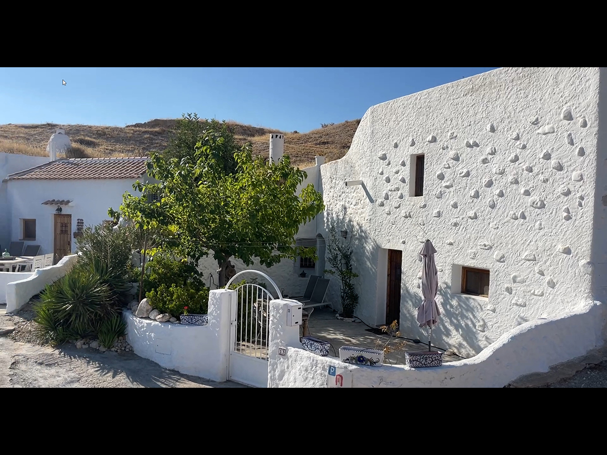 House in Villanueva de las Torres - Image 2