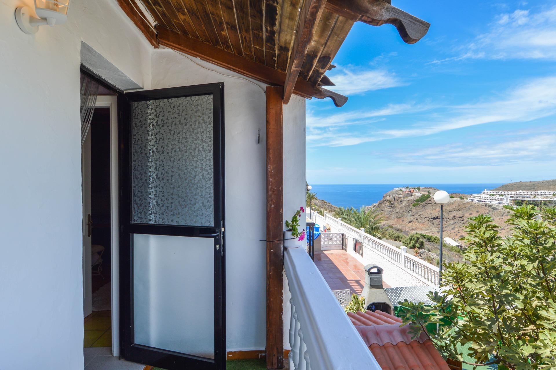 House in Mogan - Image 4