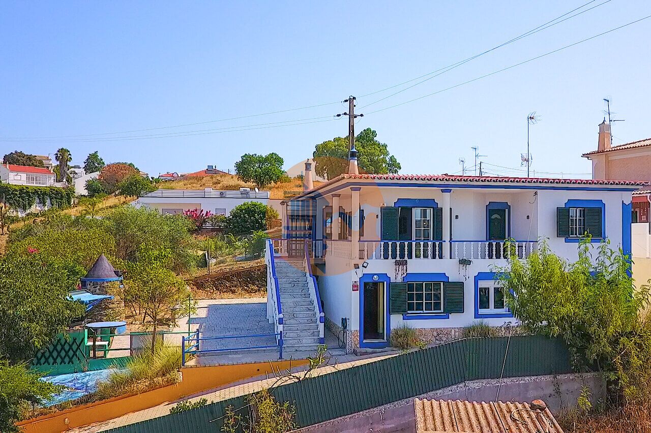 Villa in Castro Marim - view 1