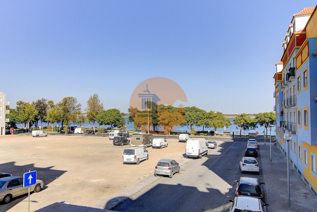 Apartment in Vila Real de Santo Antonio - view 1