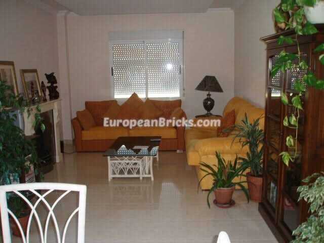 Property Image 3 Property Image 3