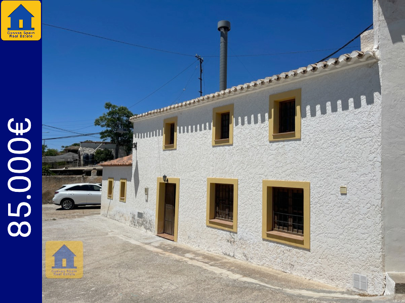 House in Cuevas de las Cucharetas - view 1