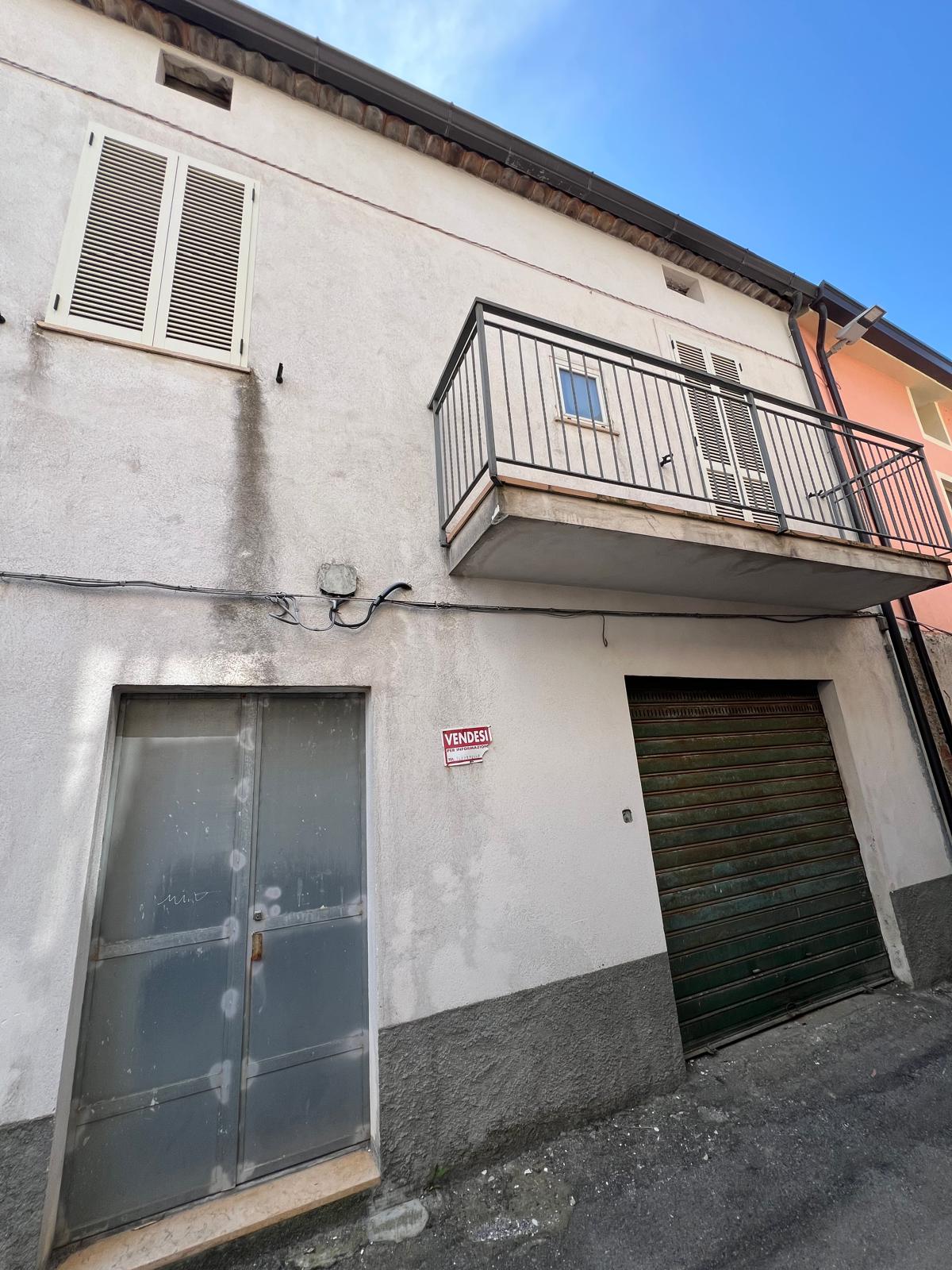 Apartment in Grisolia - Image 3