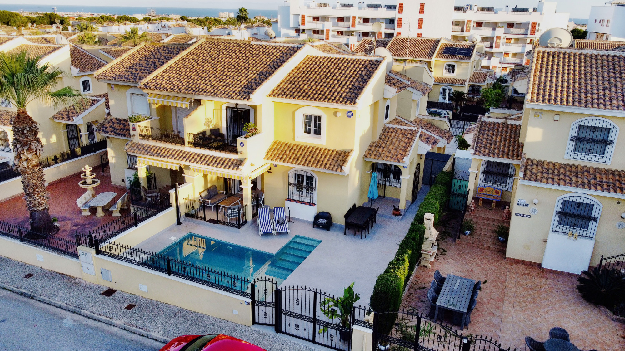 Villa in Urbanizacion los Balcones - view 1