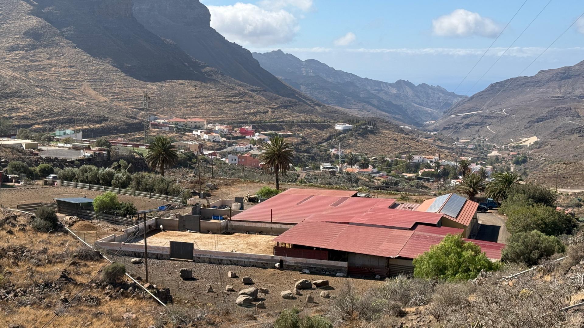 House in Tasarte - view 1