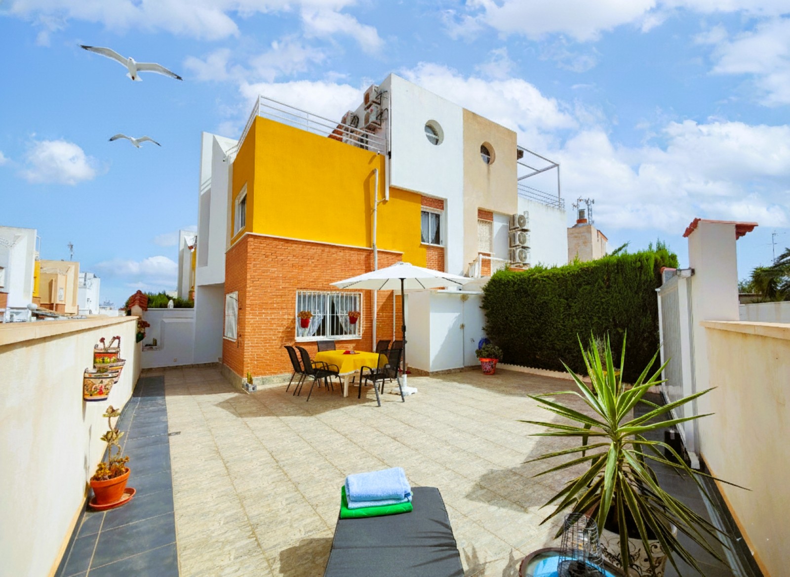 House in Urbanizacion los Balcones - view 1