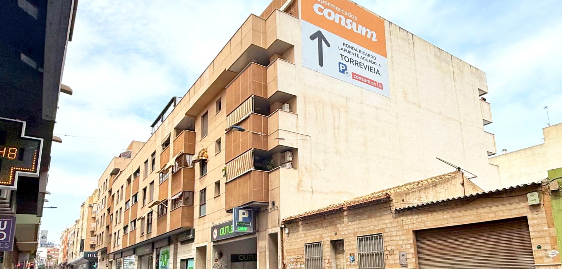 Apartment in Torrevieja - view 1