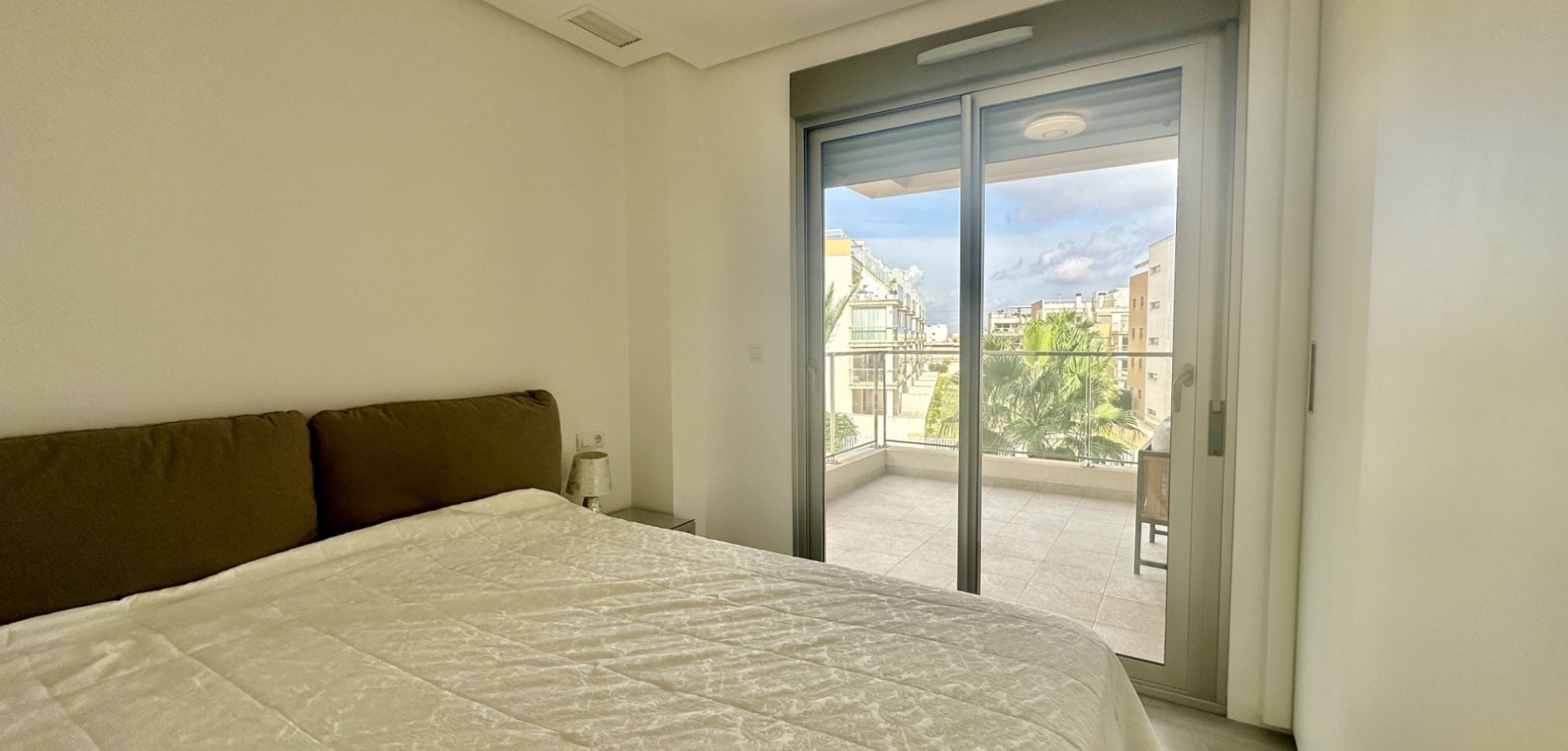 Apartment in La Zenia - Image 4