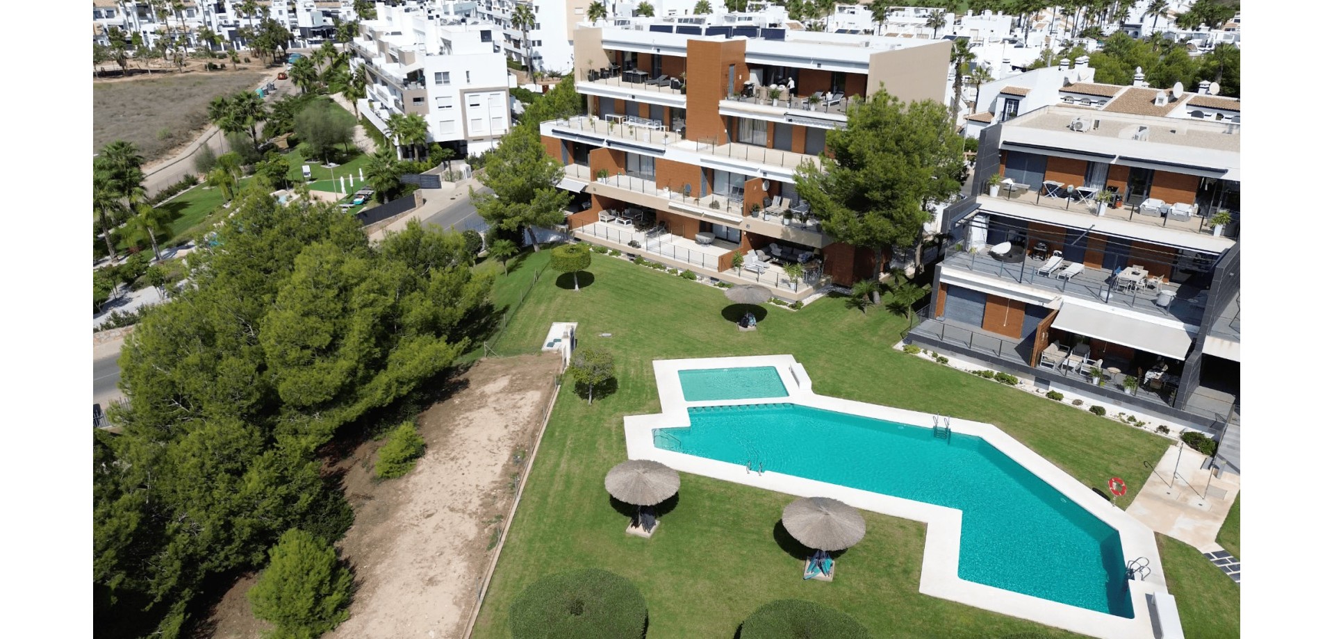 Apartment in Urbanizacion los Balcones - Image 2