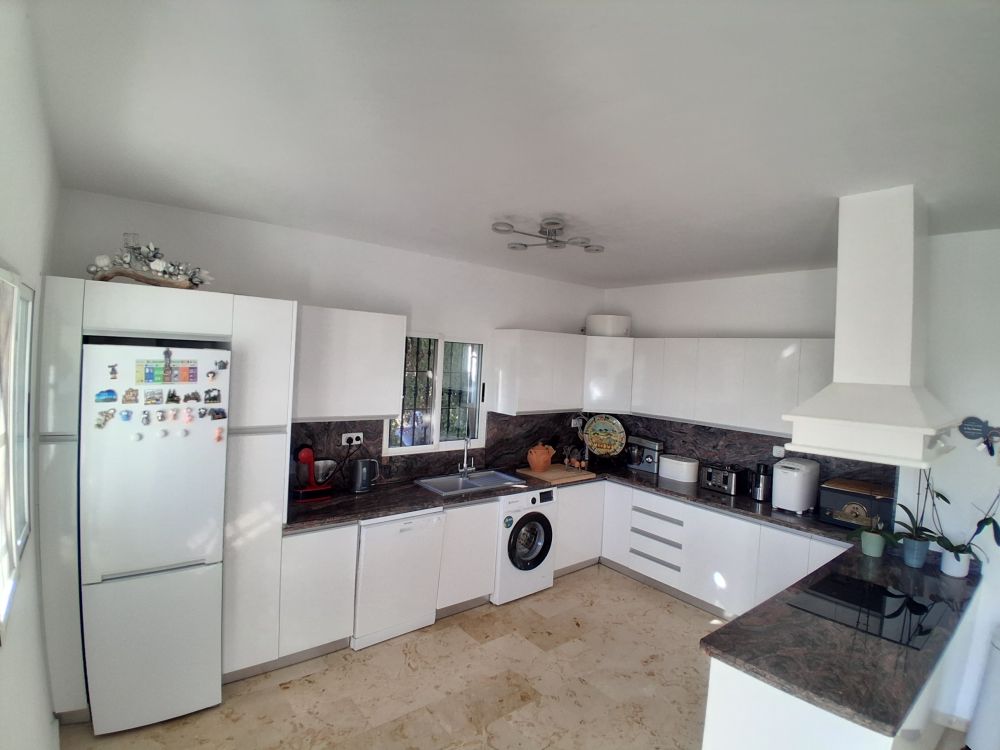 Villa in Dehesa de Campoamor - Image 4