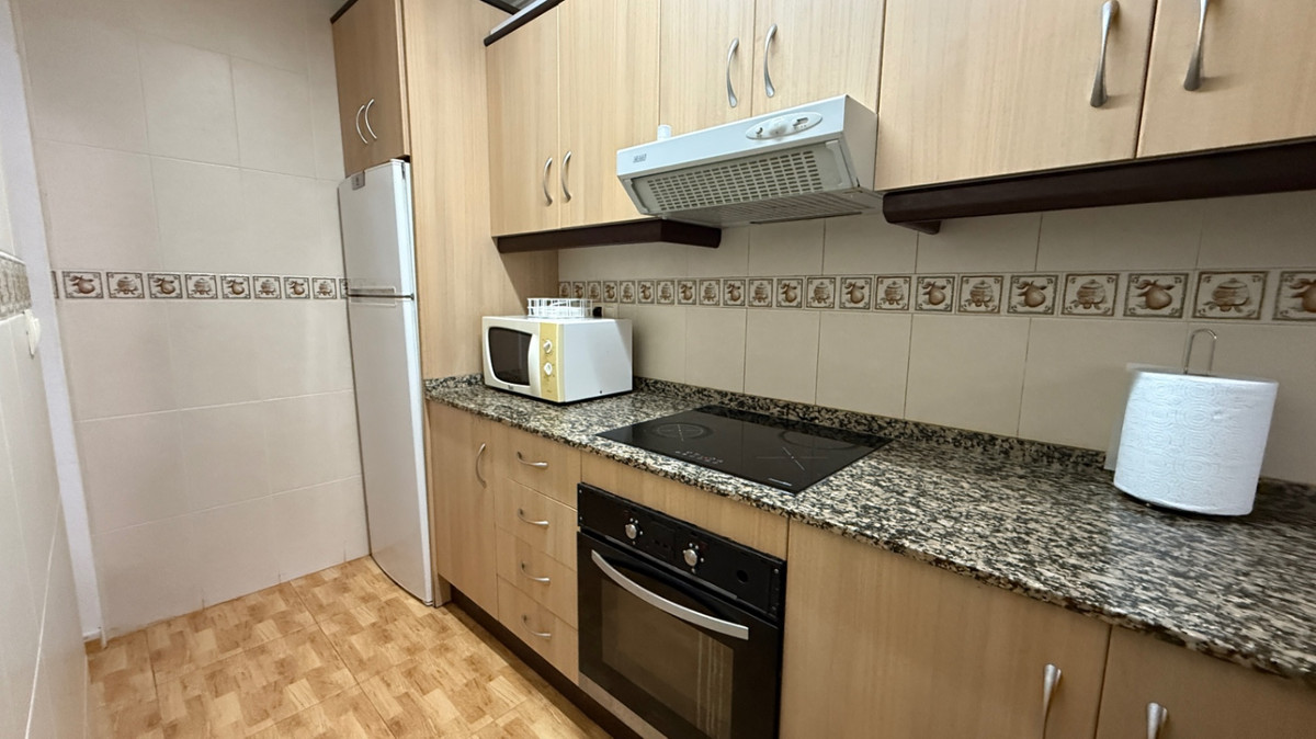 Apartment in San Miguel de Salinas - Image 3