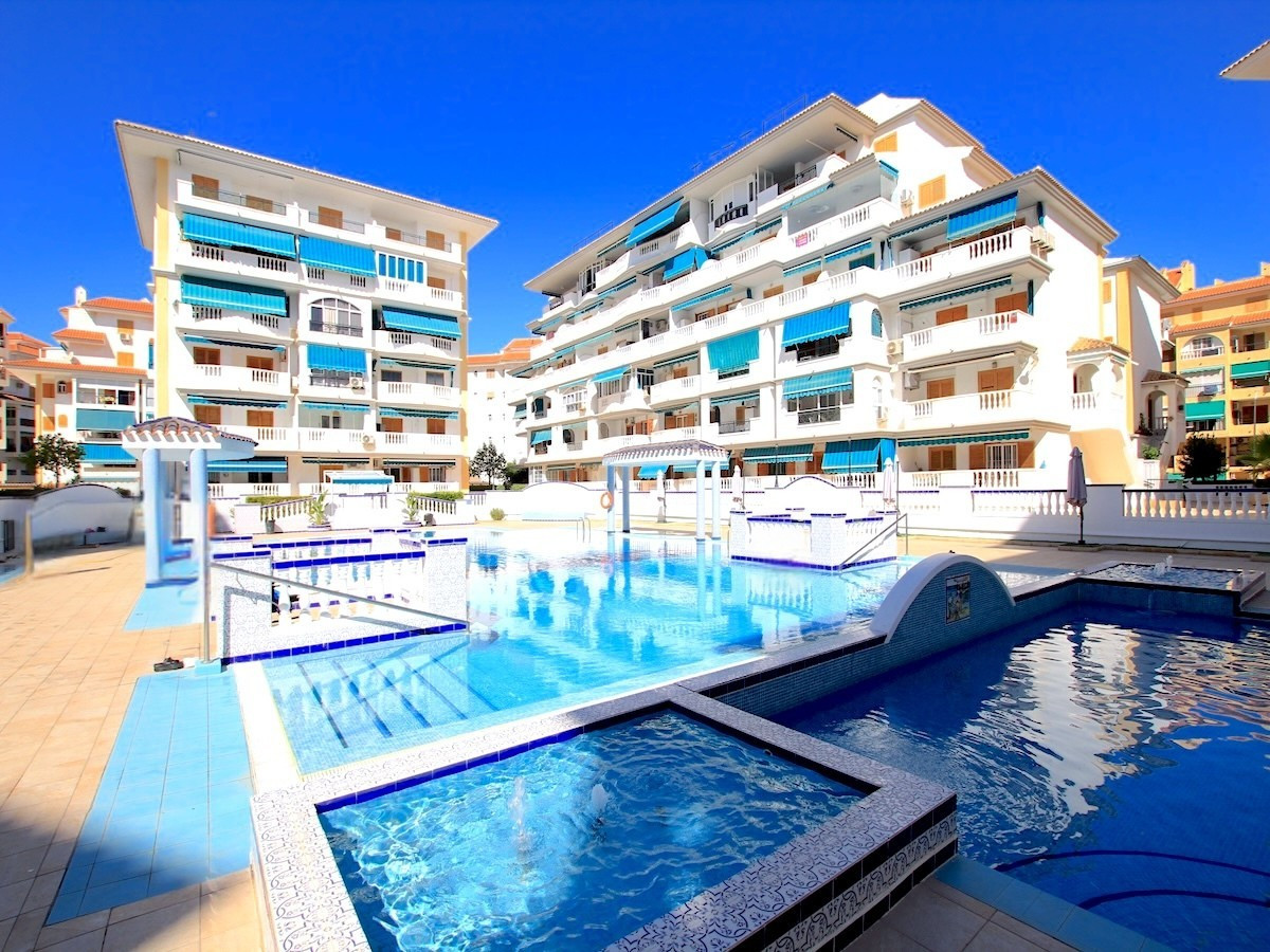 Apartment in Torrevieja - view 1