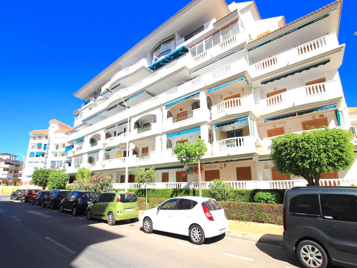 Apartment in Torrevieja - Image 3