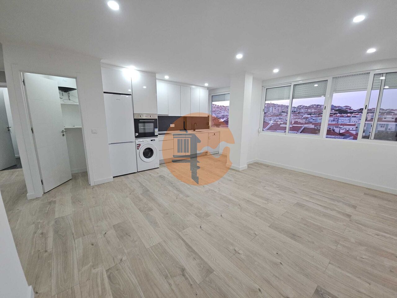 Apartment in Amadora - Image 5
