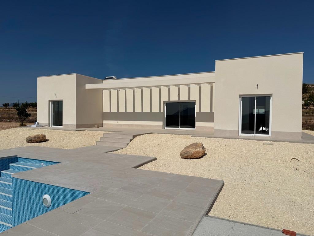 Villa in Pinoso - Image 3