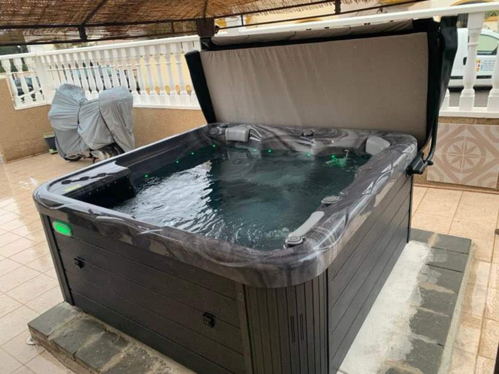 House in Dehesa de Campoamor - Image 5