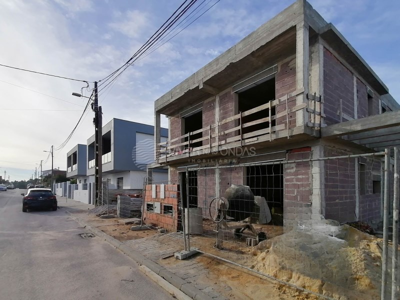 House in Fernao Ferro - view 1