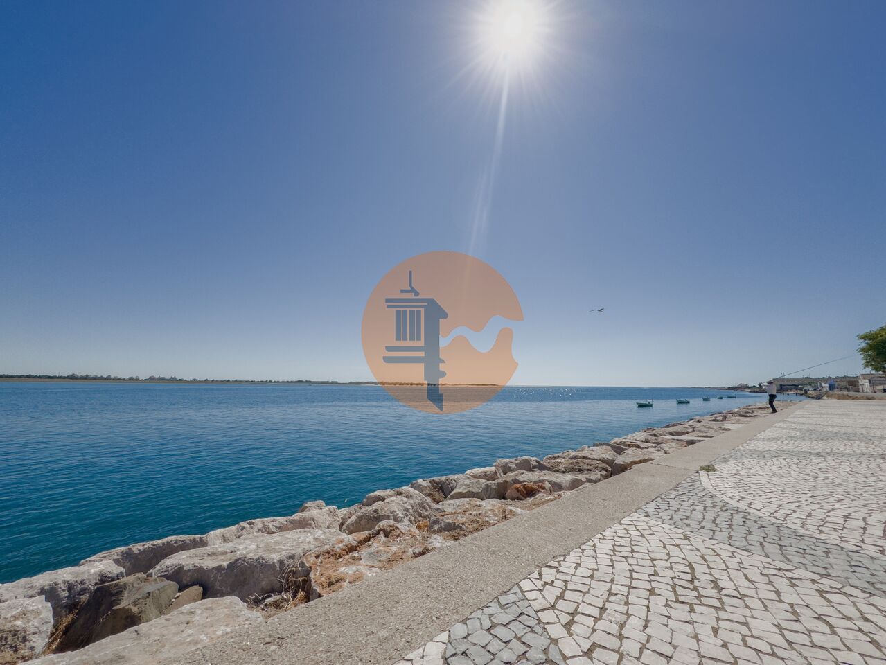 Apartment in Vila Real de Santo Antonio - Image 3