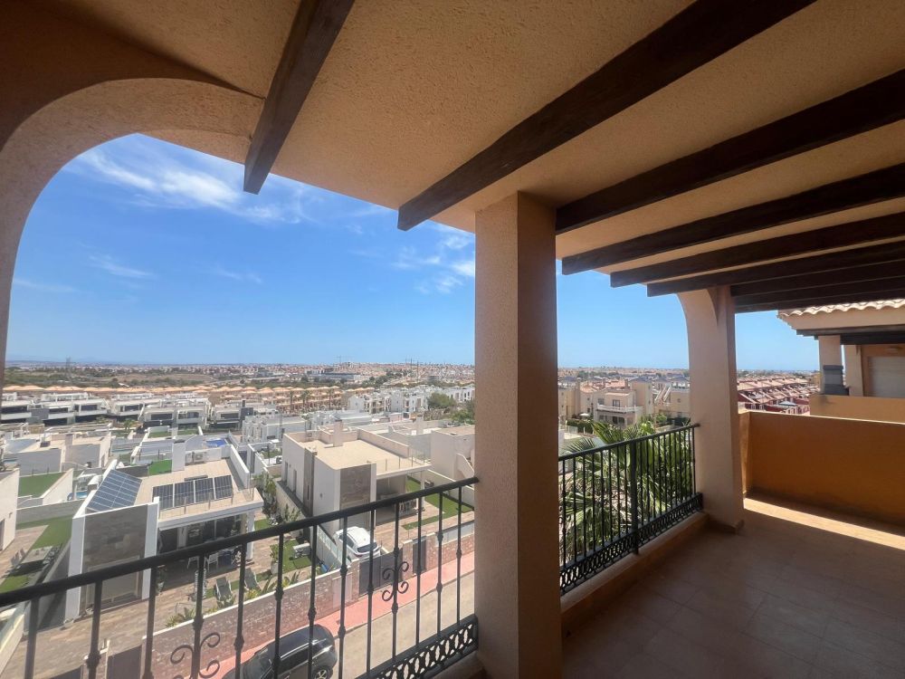Penthouse in Playa Flamenca - view 1