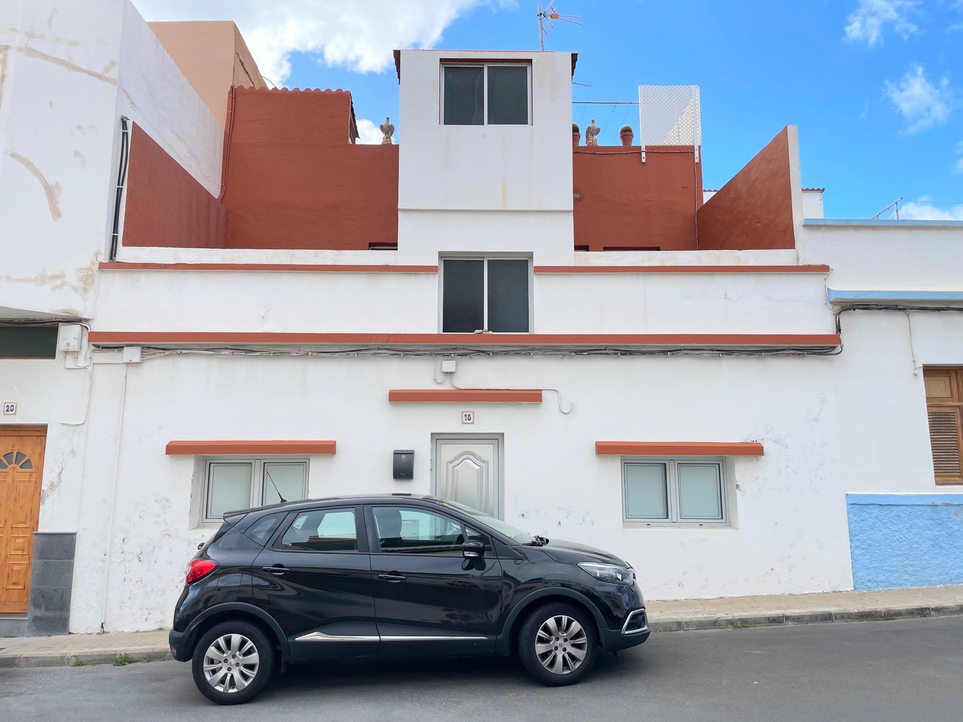 Apartment in La Garita - view 1