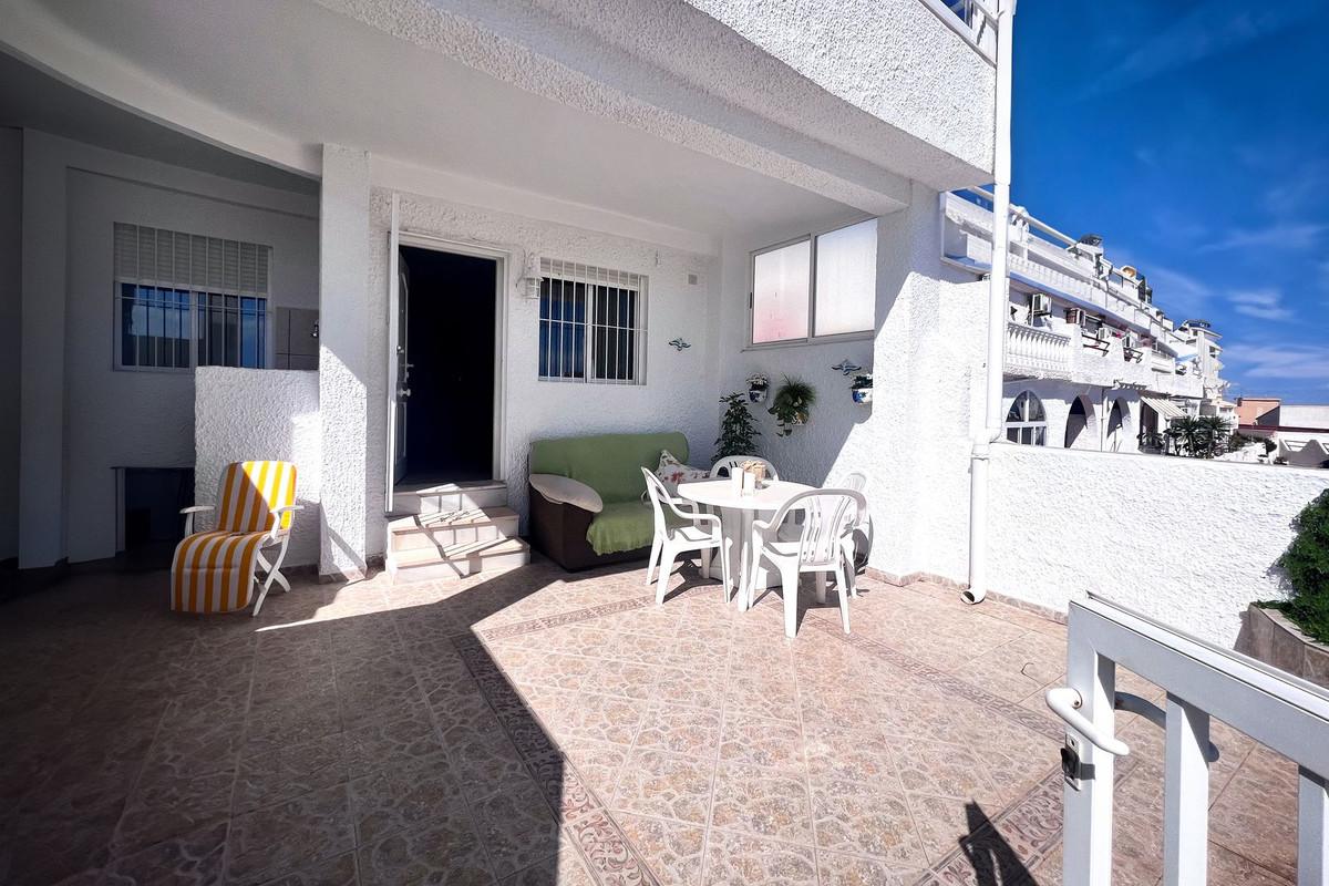 Apartment in Torrevieja - view 1