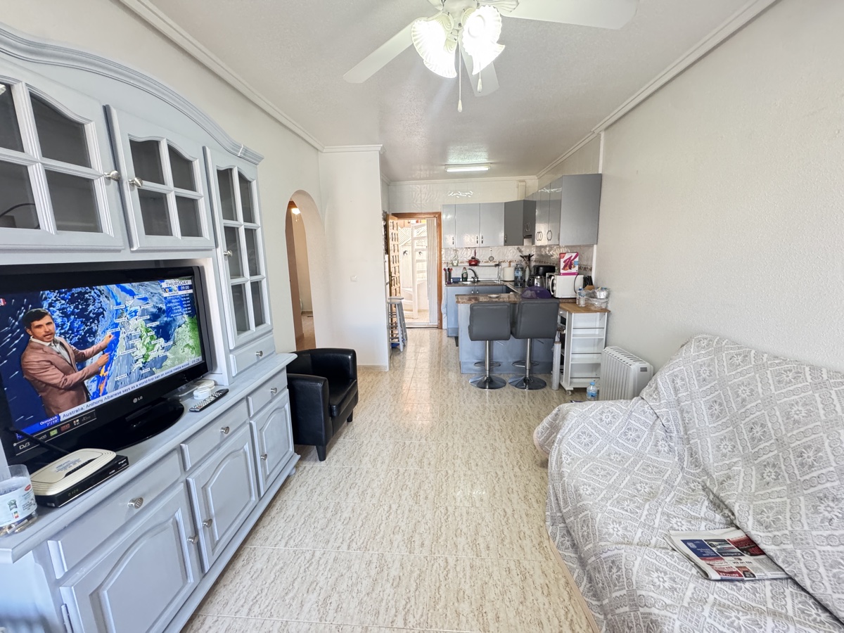 Villa in Playa Flamenca - Image 3