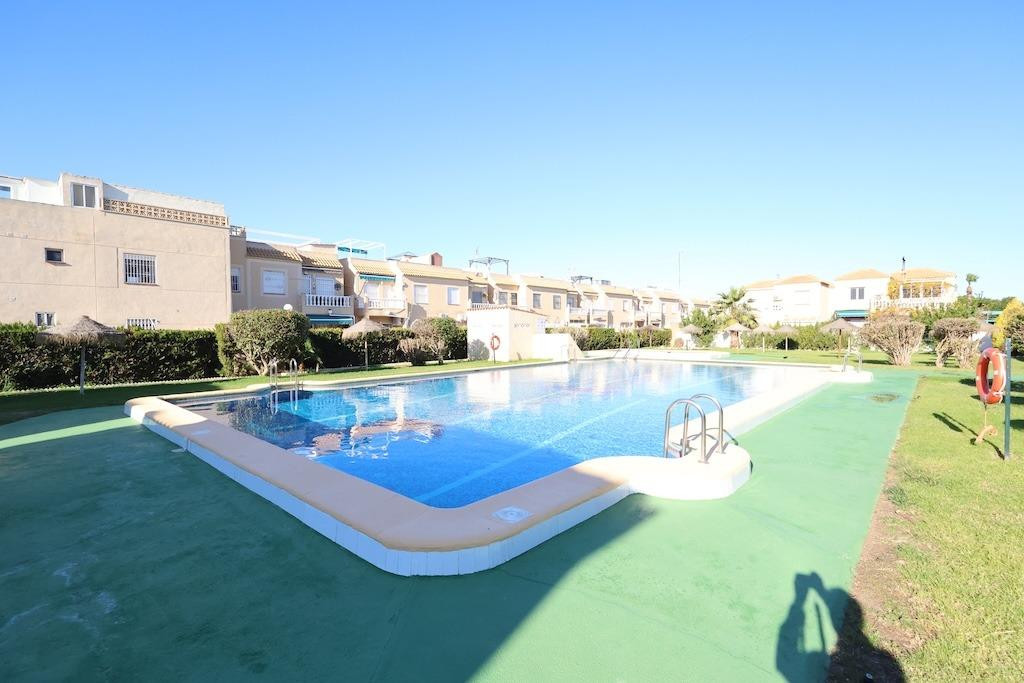 Penthouse in Torrevieja - Image 2