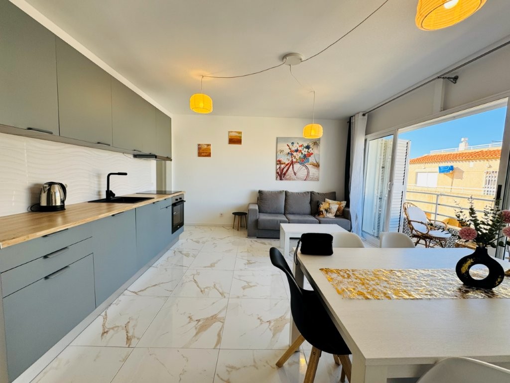 Apartment in Torrelamata - Image 3