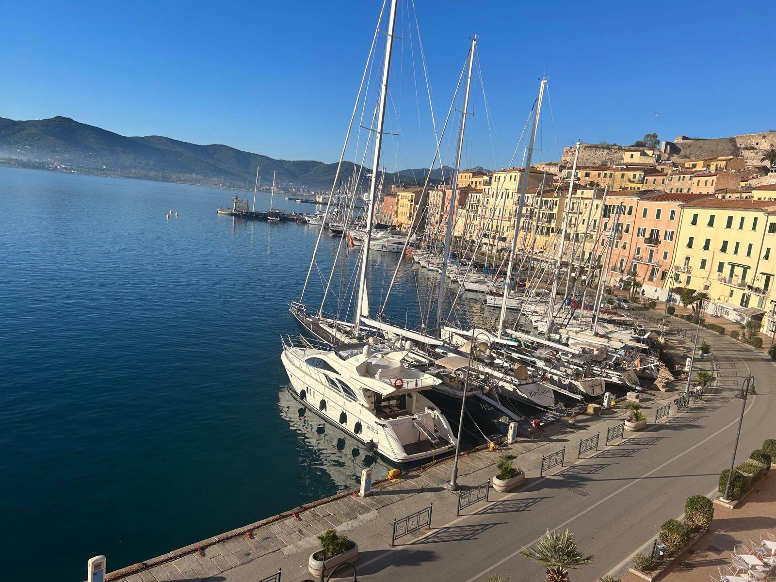 Apartment in Cadaques - view 1