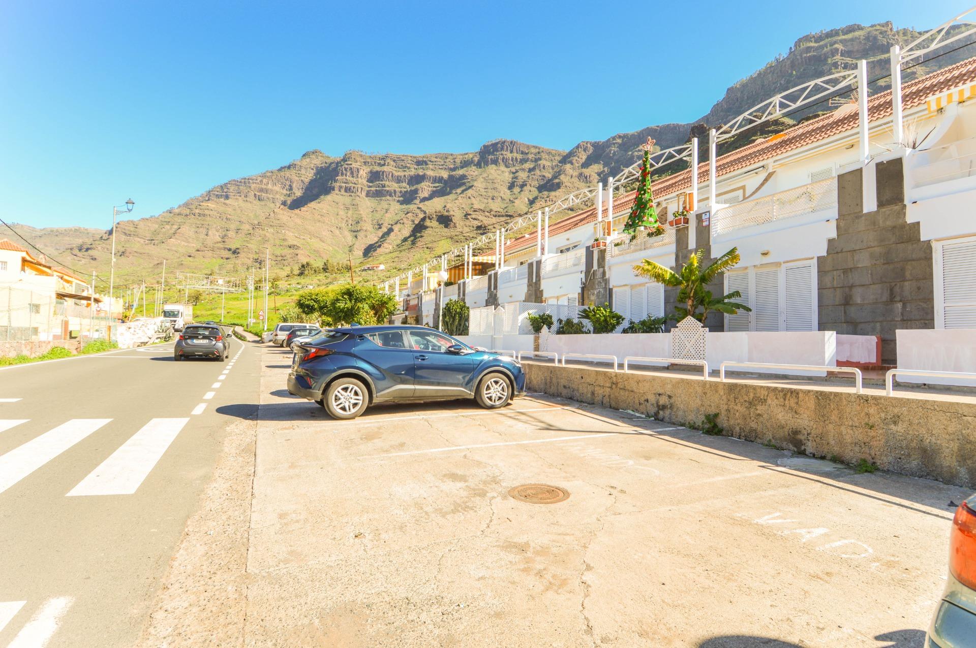 House in Mogan - view 1