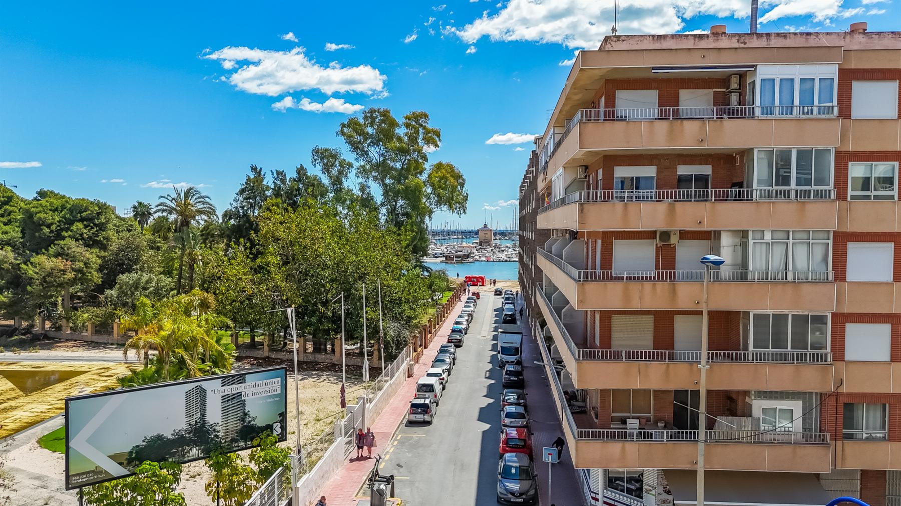 Apartment in Torrevieja - view 1