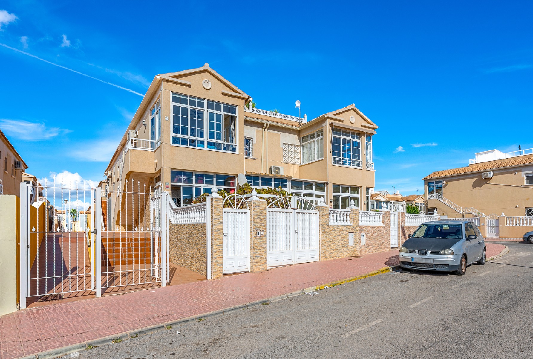 Penthouse in Torrevieja - view 1
