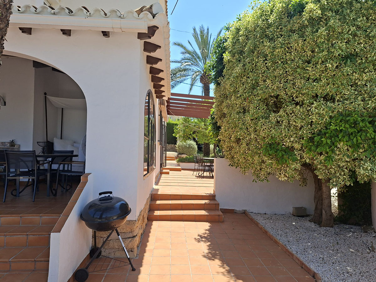 Villa for sale in Denia