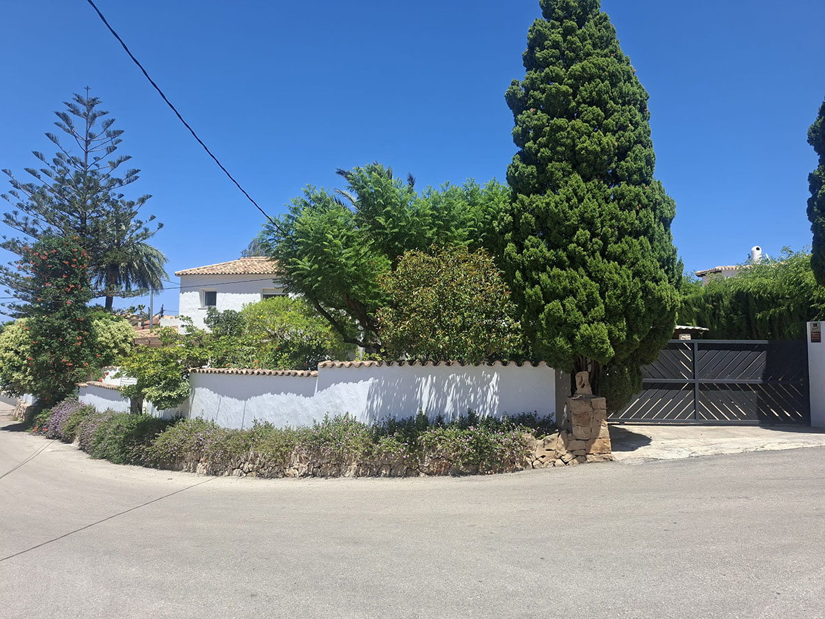 Villa for sale in Denia