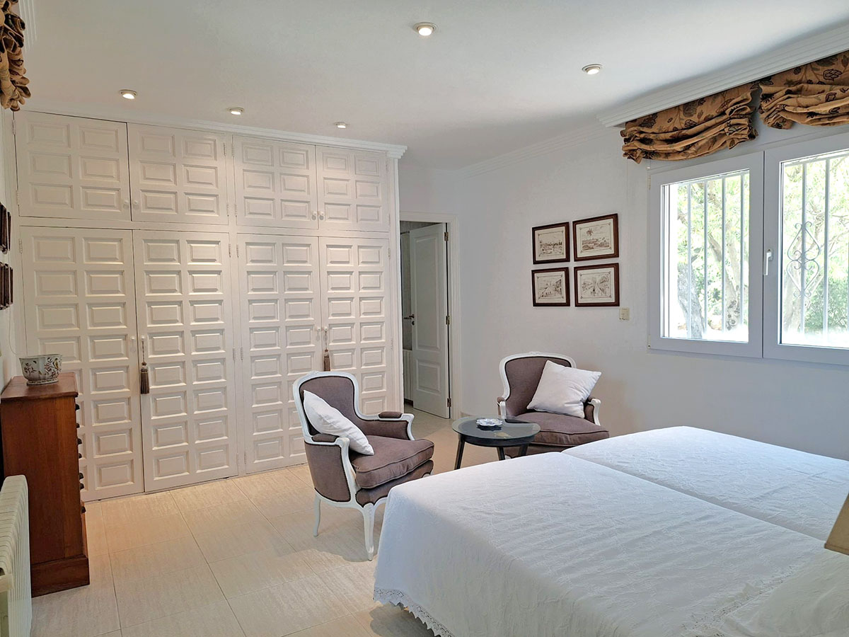 Villa for sale in Denia