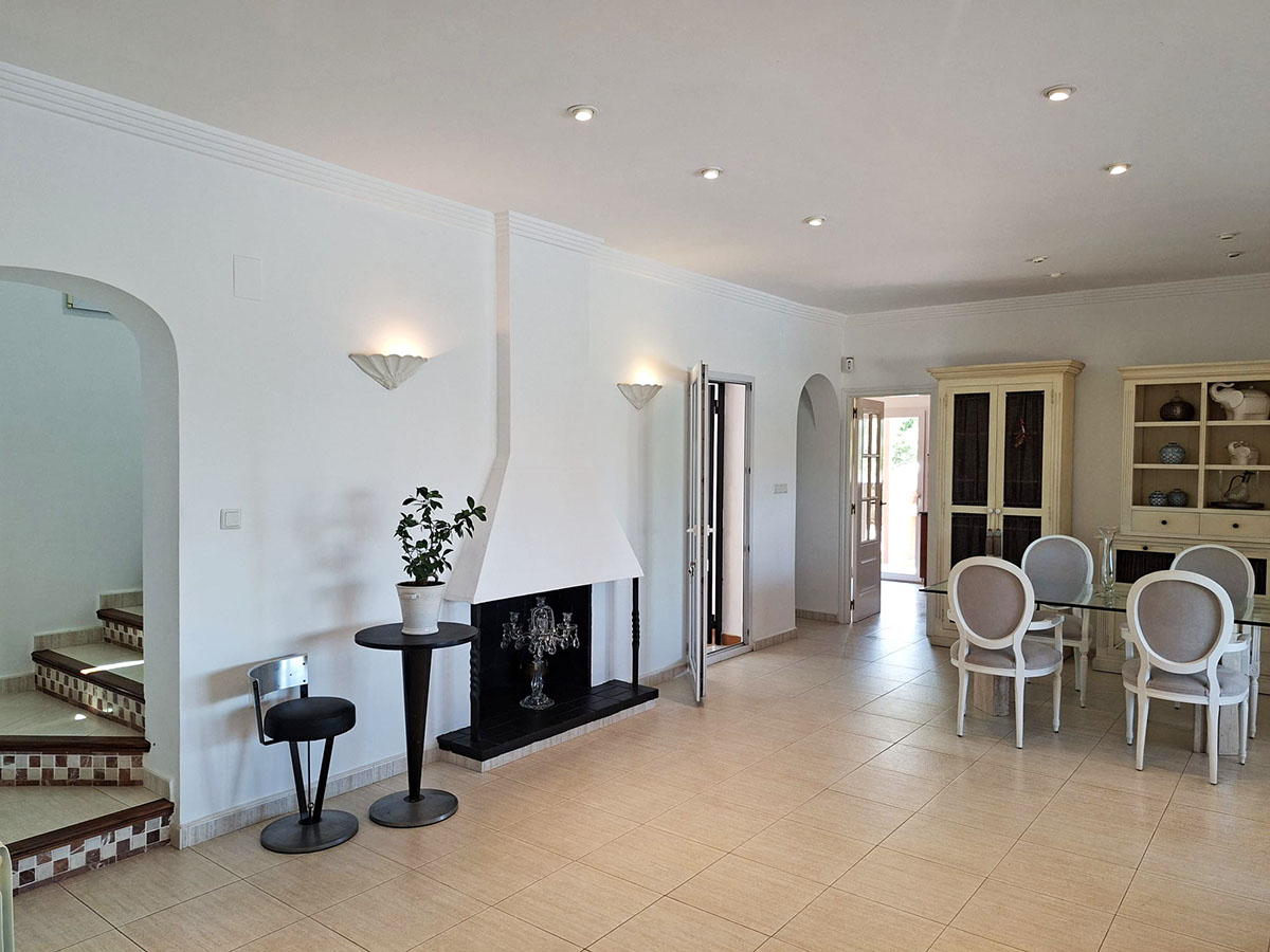 Villa for sale in Denia