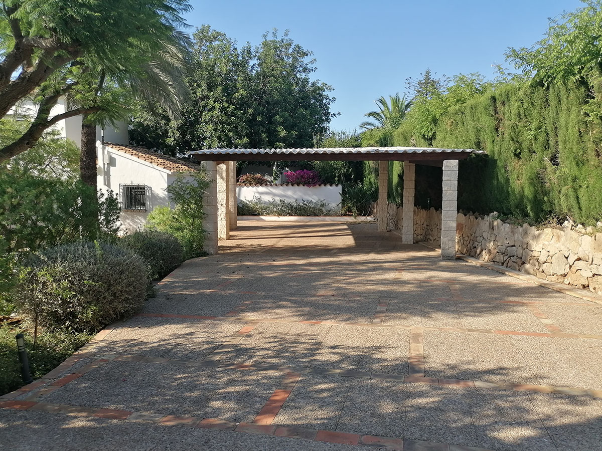 Villa for sale in Denia