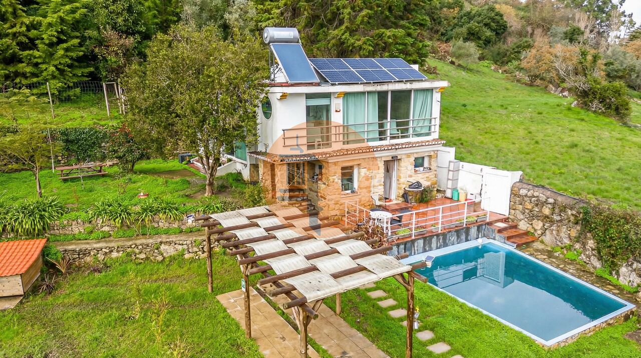 House in Arruda Dos Vinhos - view 1