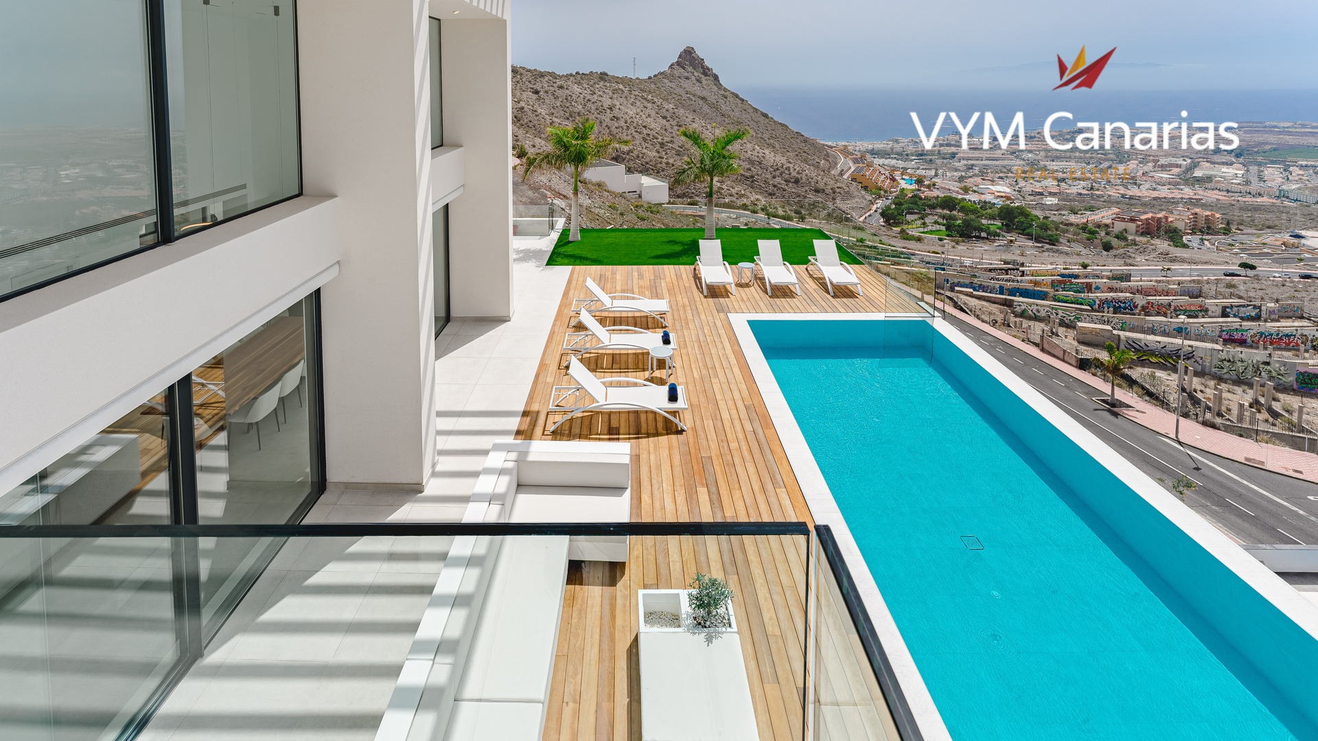 Villa in Costa Adeje - view 1