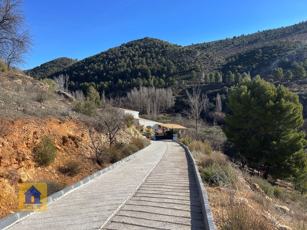 Villa in Huescar - Image 3