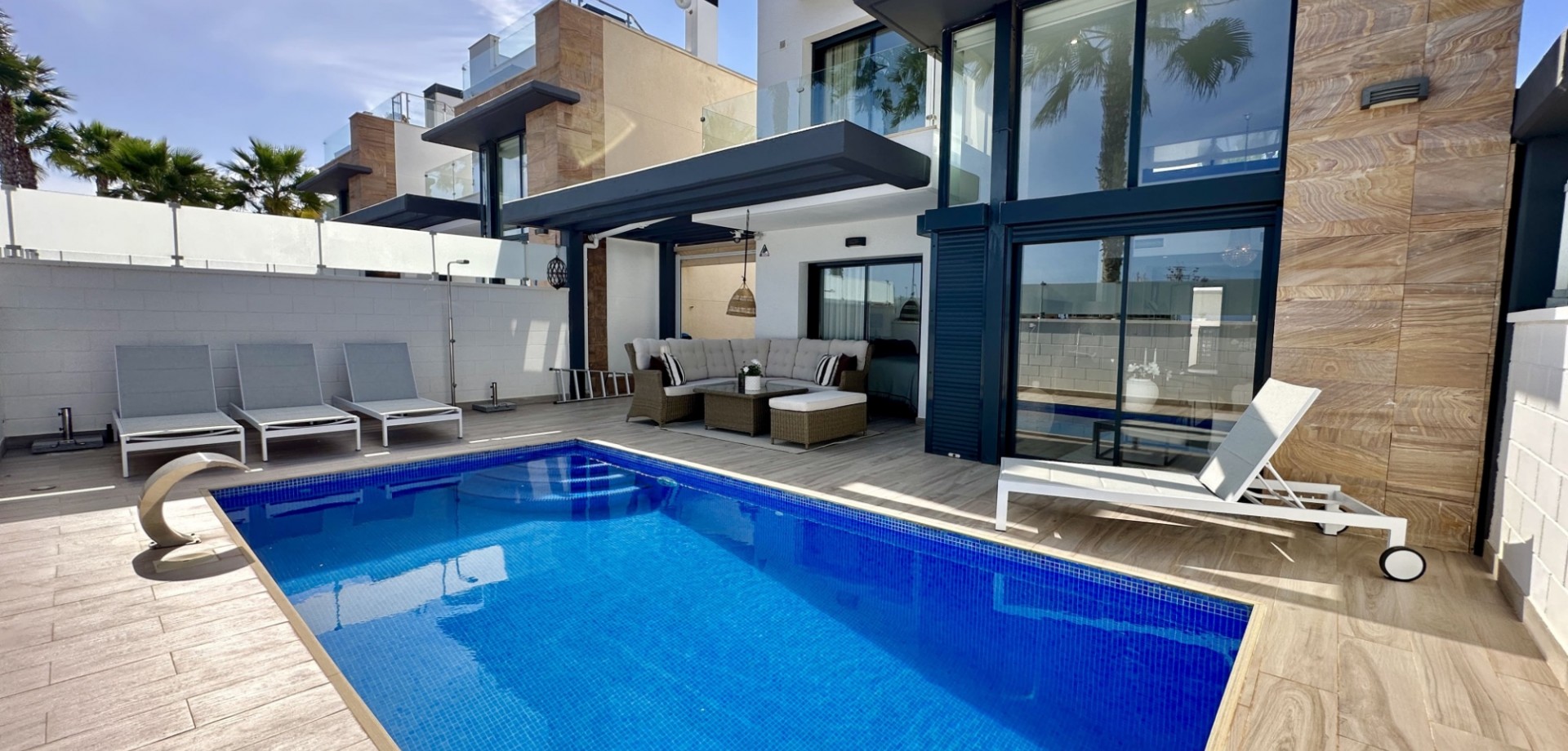 Villa in Cabo Roig - view 1
