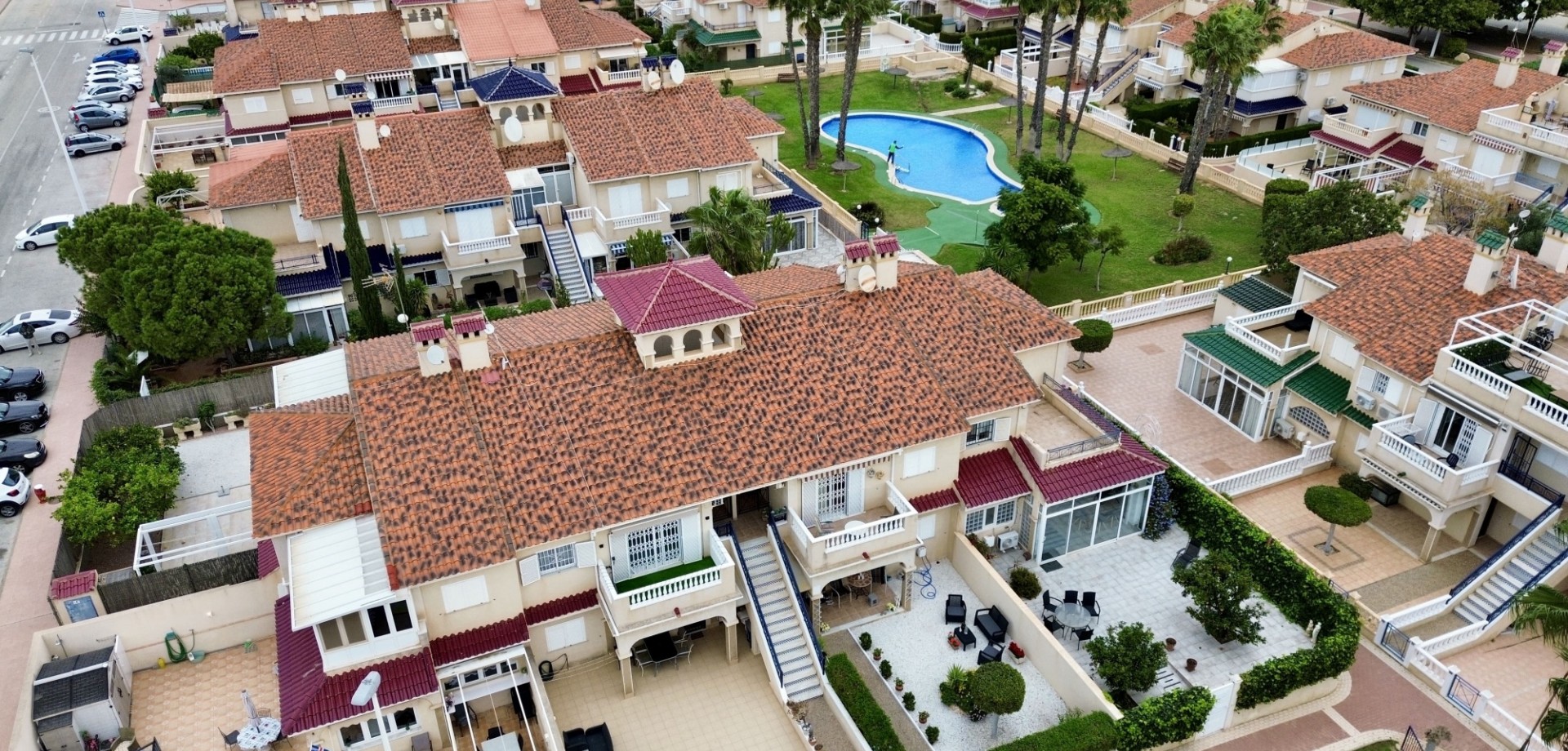 Penthouse in Playa Flamenca - Image 2