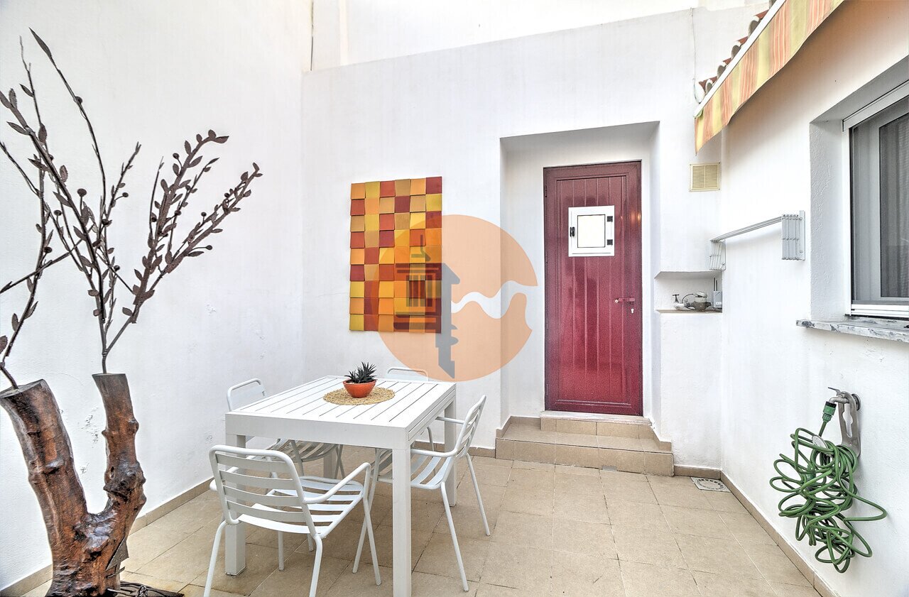 Villa in Vila Real de Santo Antonio - view 1