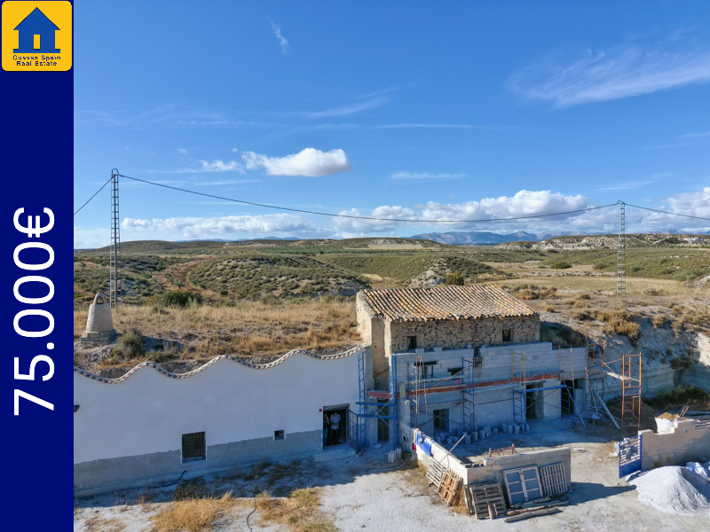 House in Benamaurel - view 1