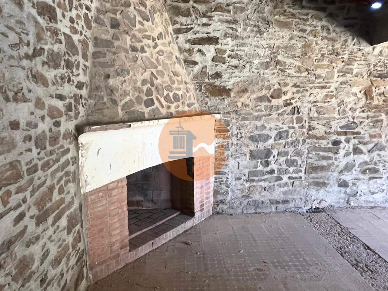 Villa in Alcoutim - view 1