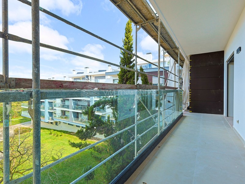 Apartment in Charneca de Caparica - Image 2